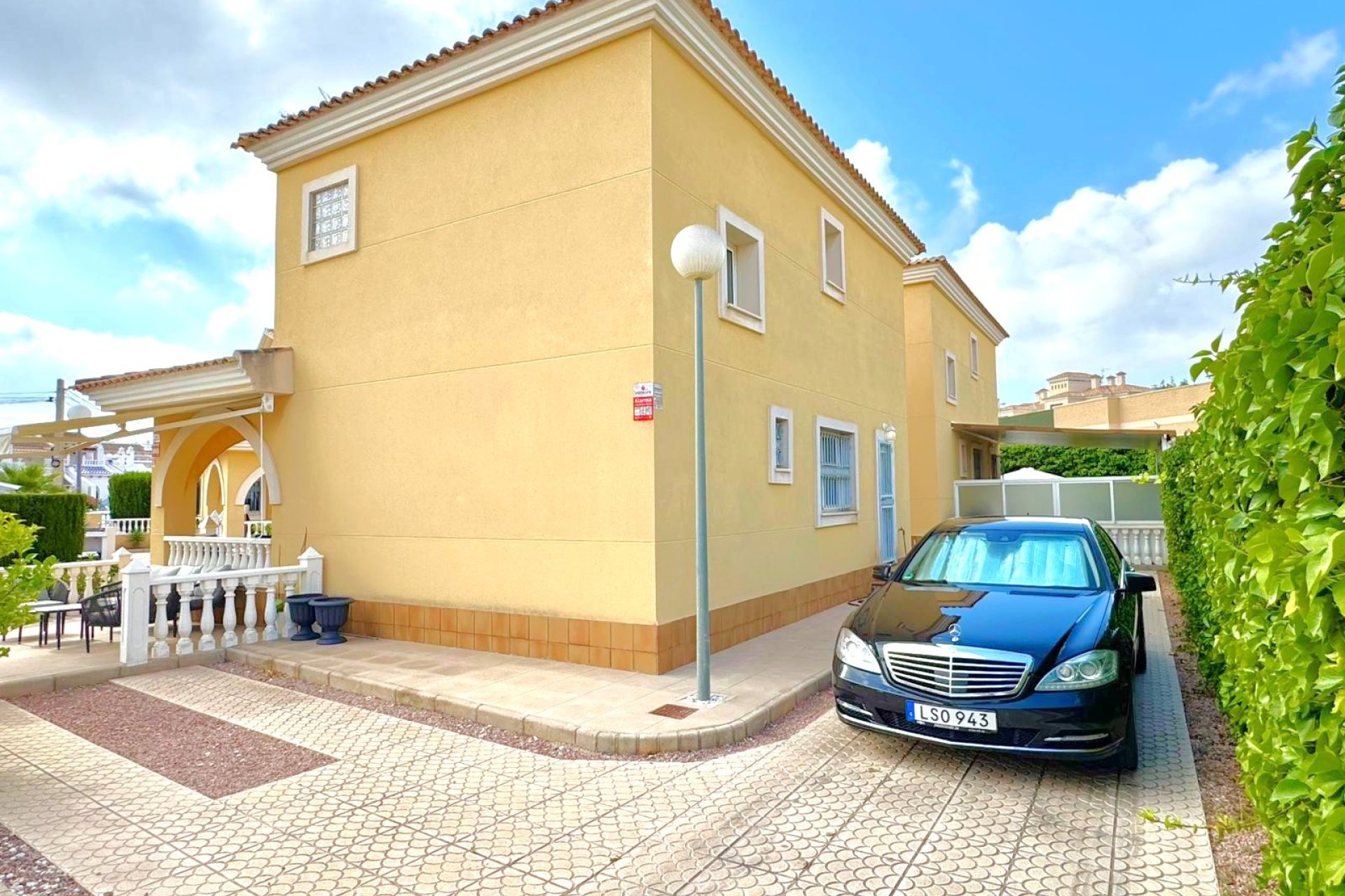 Wiederverkauf - Villa -
Orihuela Costa - Villamartin