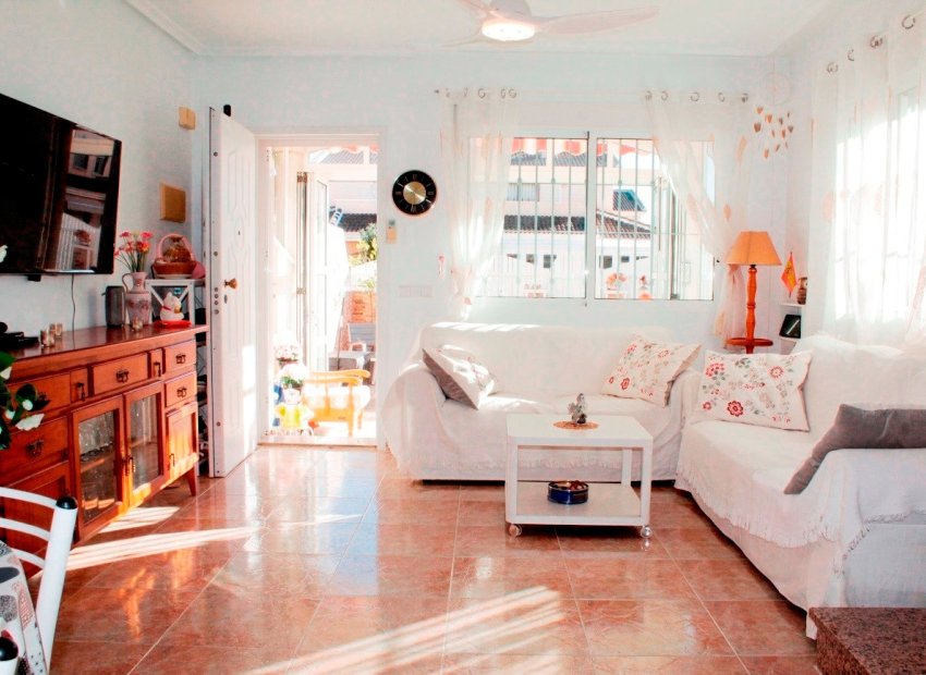 Wiederverkauf - Villa -
Torre de la Horadada