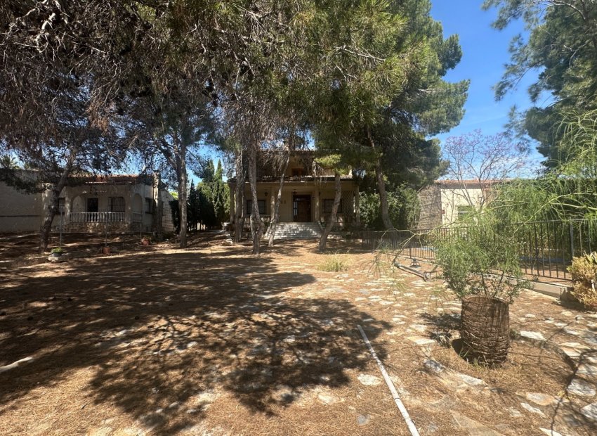 Wiederverkauf - Villa -
Torrevieja - Los Balcones - Los Altos del Edén