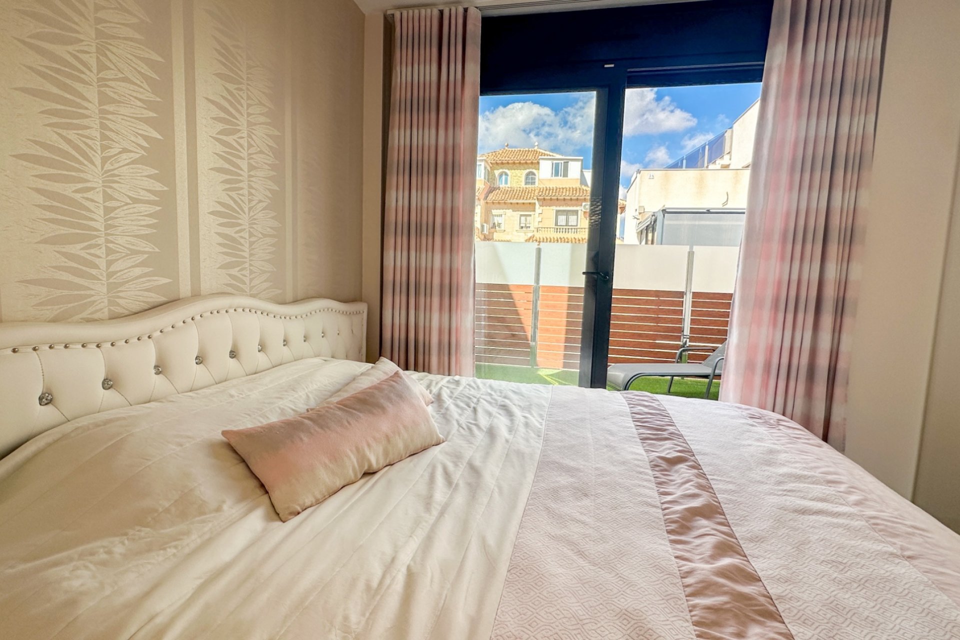 Wiederverkauf - Villa -
Torrevieja - Nueva Torrevieja - Aguas Nuevas