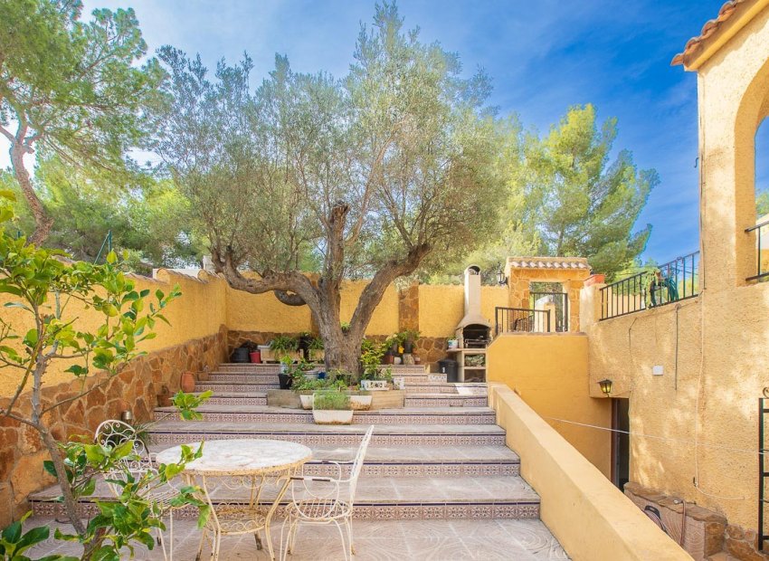 Wiederverkauf - Villa -
Villamartín - Las Filipinas