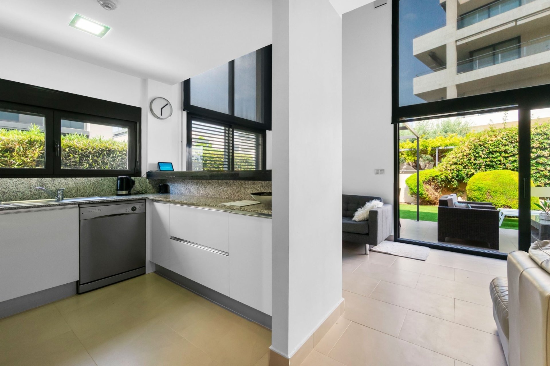 Wiederverkauf - Villa -
Villamartín - Los Dolses