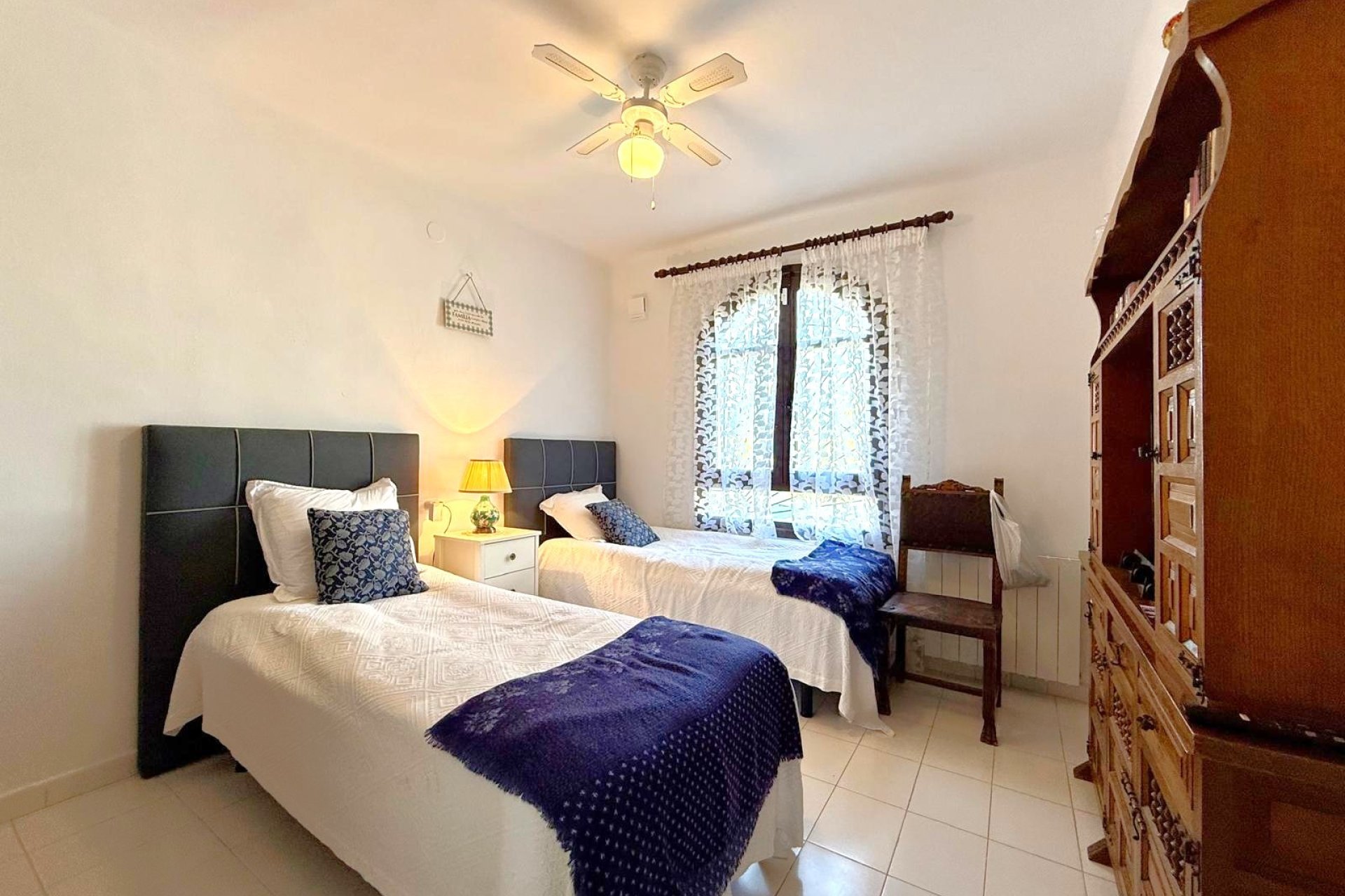 Wiederverkauf - Villa -
Villamartín - Villamartin