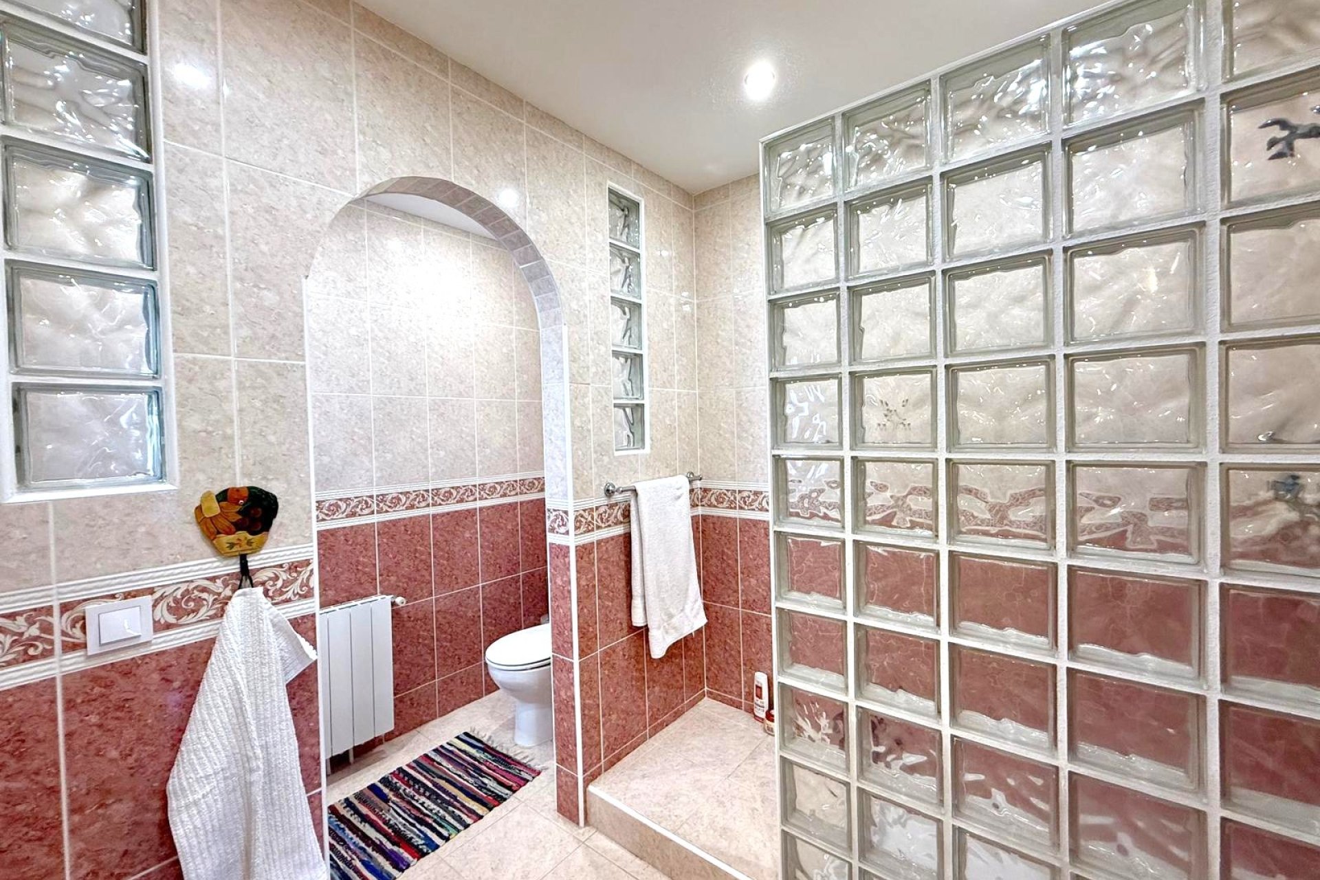 Wiederverkauf - Villa -
Villamartín - Villamartin