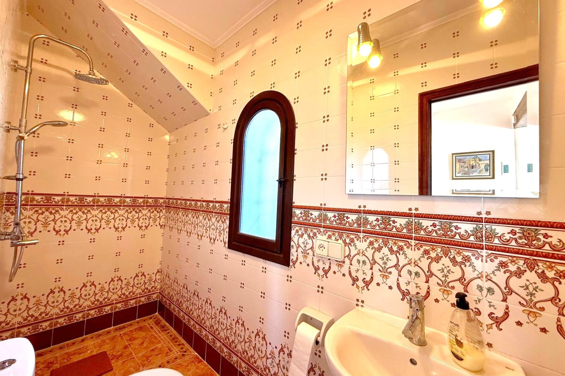 Wiederverkauf - Villa -
Villamartín - Villamartin