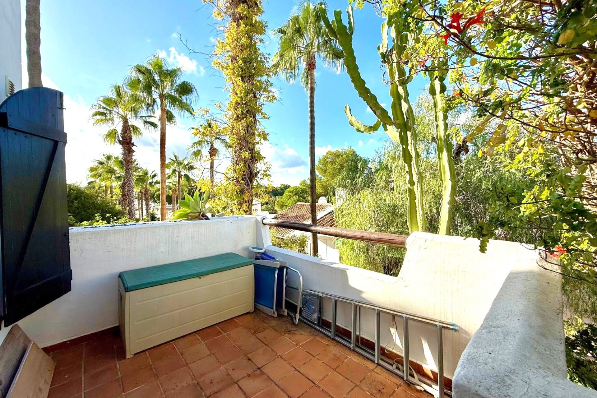 Wiederverkauf - Villa -
Villamartín - Villamartin