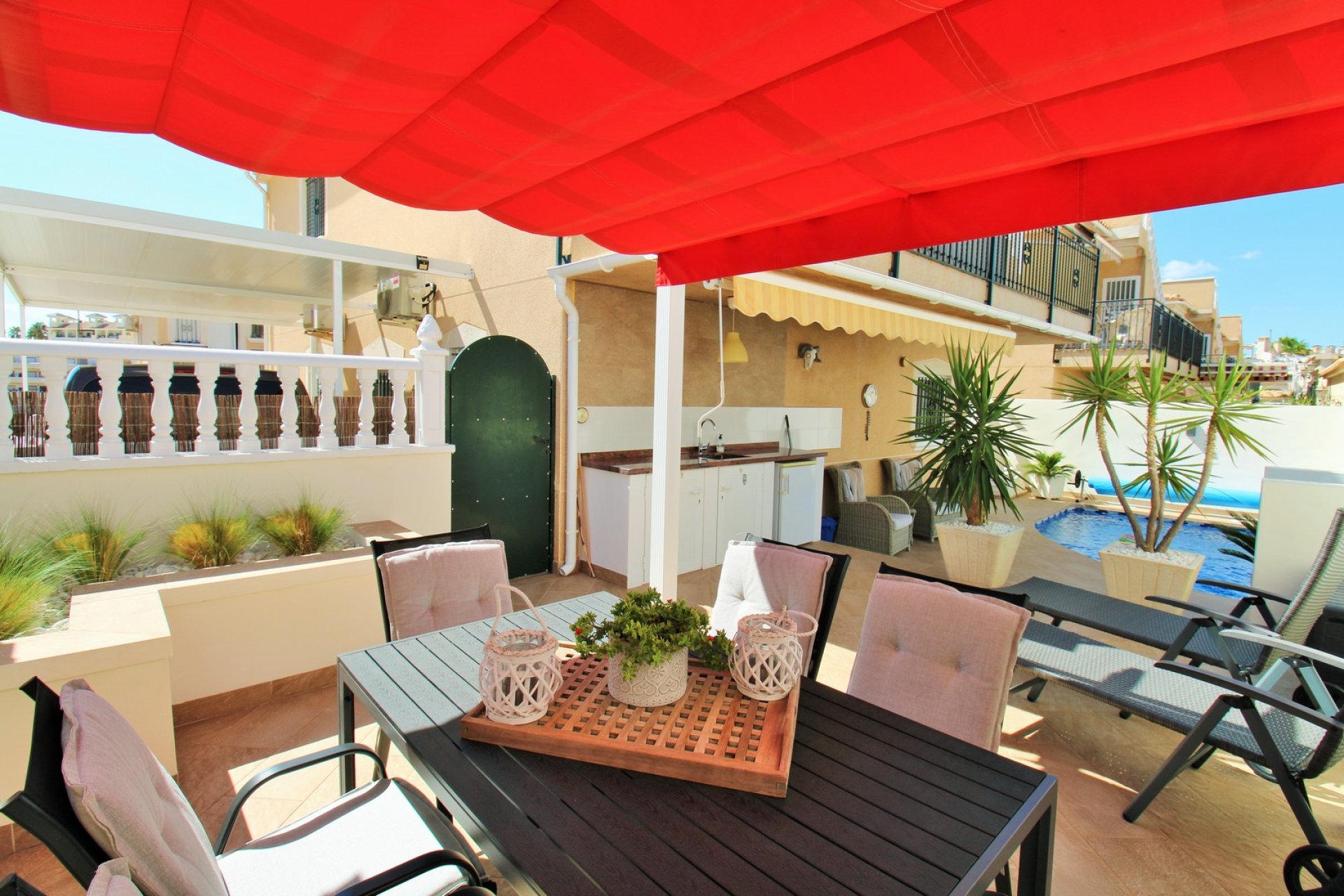 Wiederverkauf - Villa -
Villamartín - Villamartin