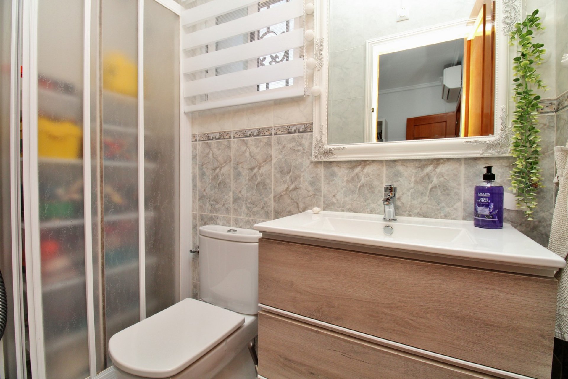 Wiederverkauf - Villa -
Villamartín - Villamartin