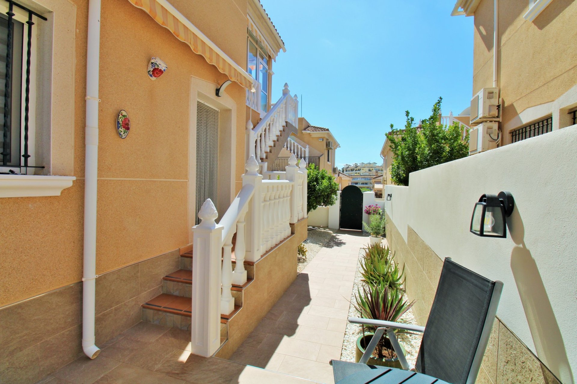 Wiederverkauf - Villa -
Villamartín - Villamartin