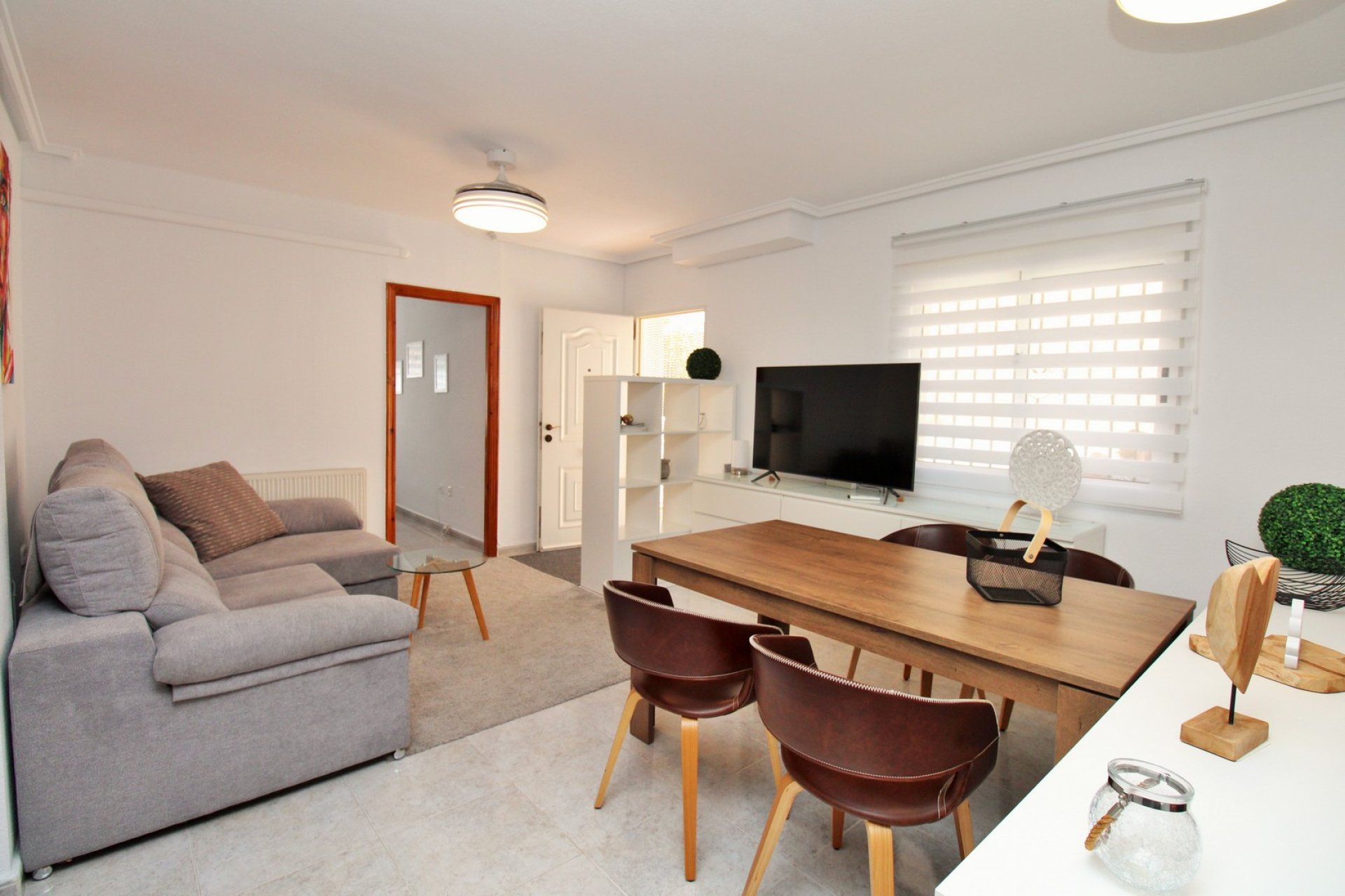 Wiederverkauf - Villa -
Villamartín - Villamartin