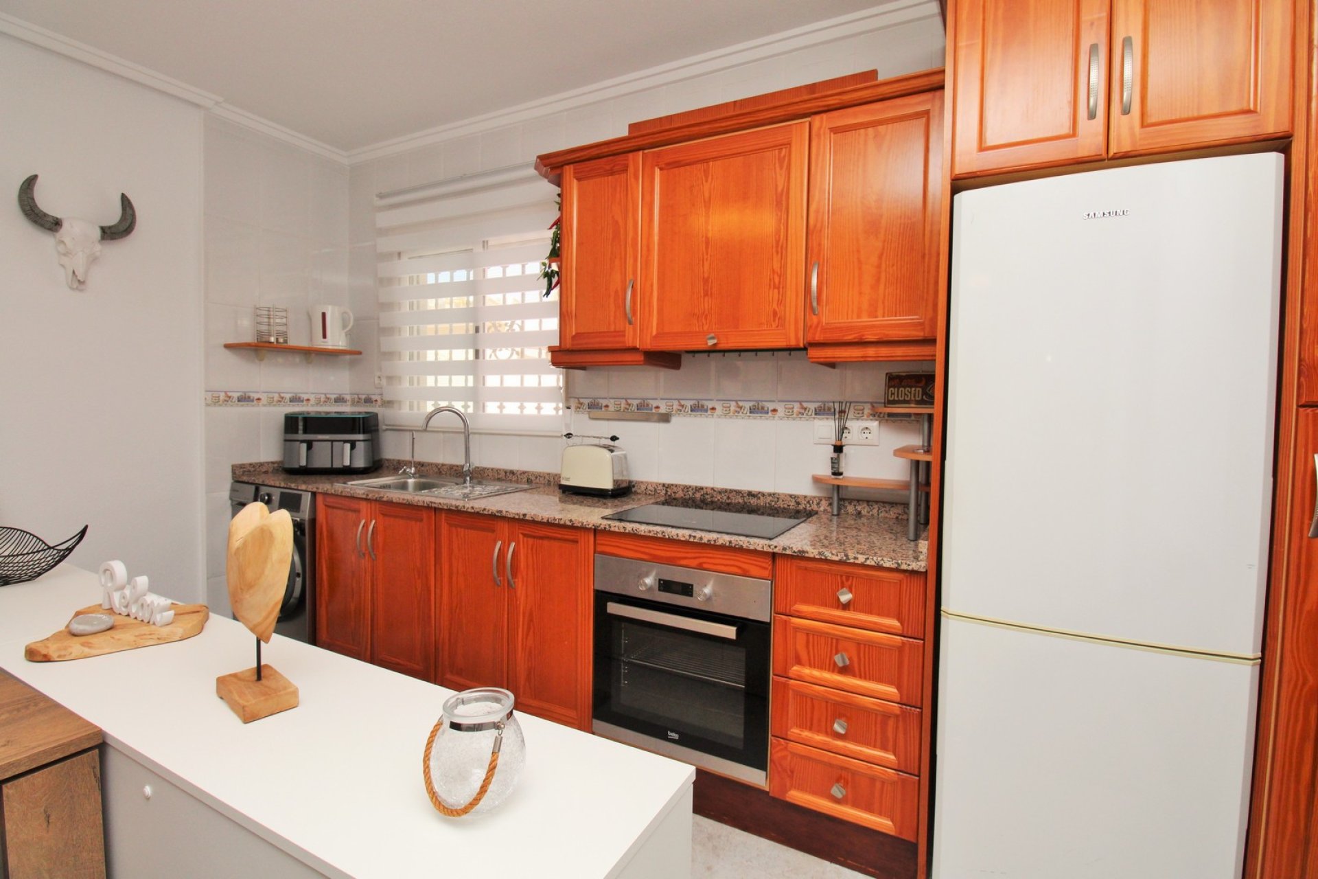 Wiederverkauf - Villa -
Villamartín - Villamartin