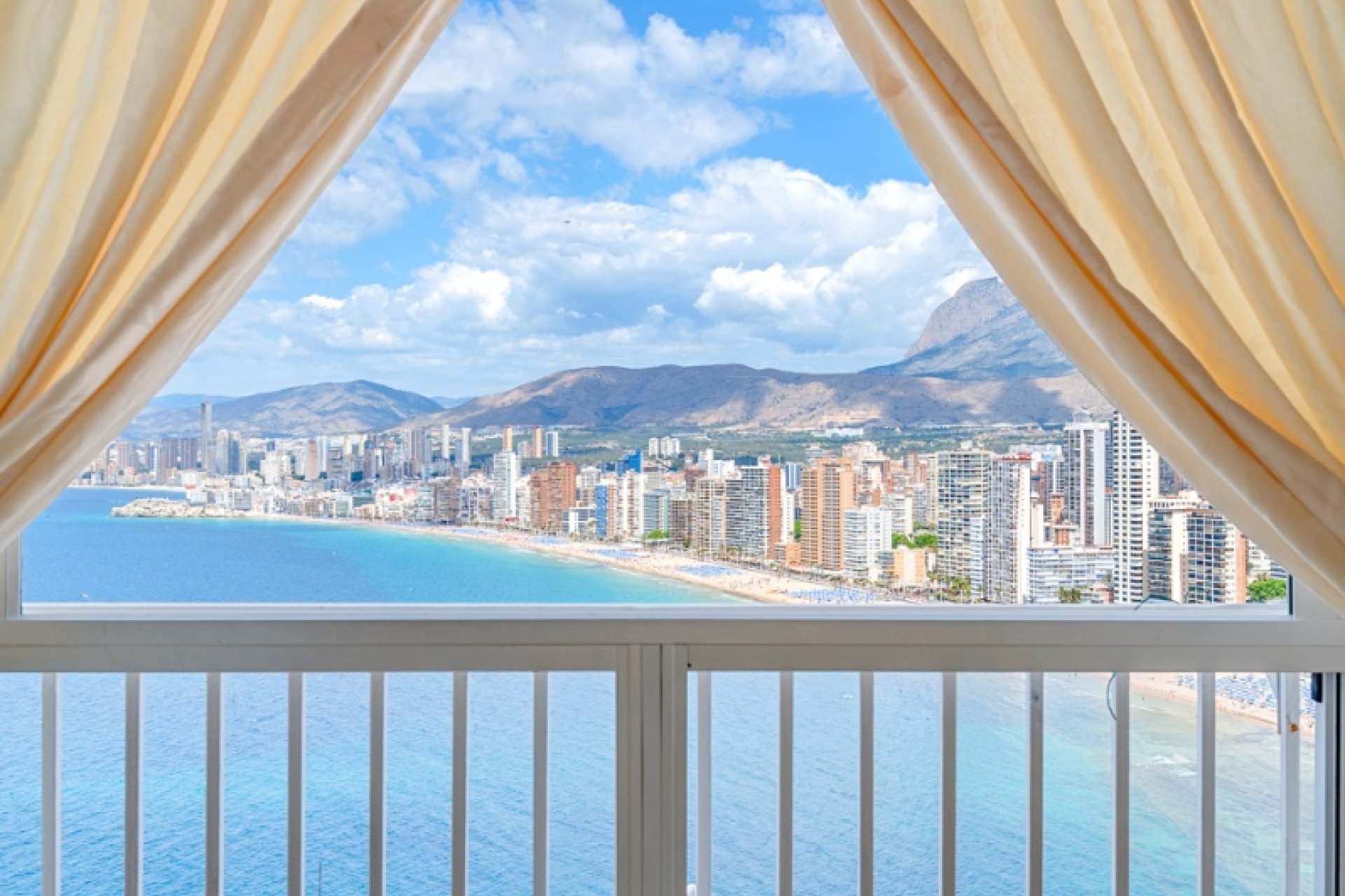 Wiederverkauf - Wohnung -
Benidorm* - Levante*
