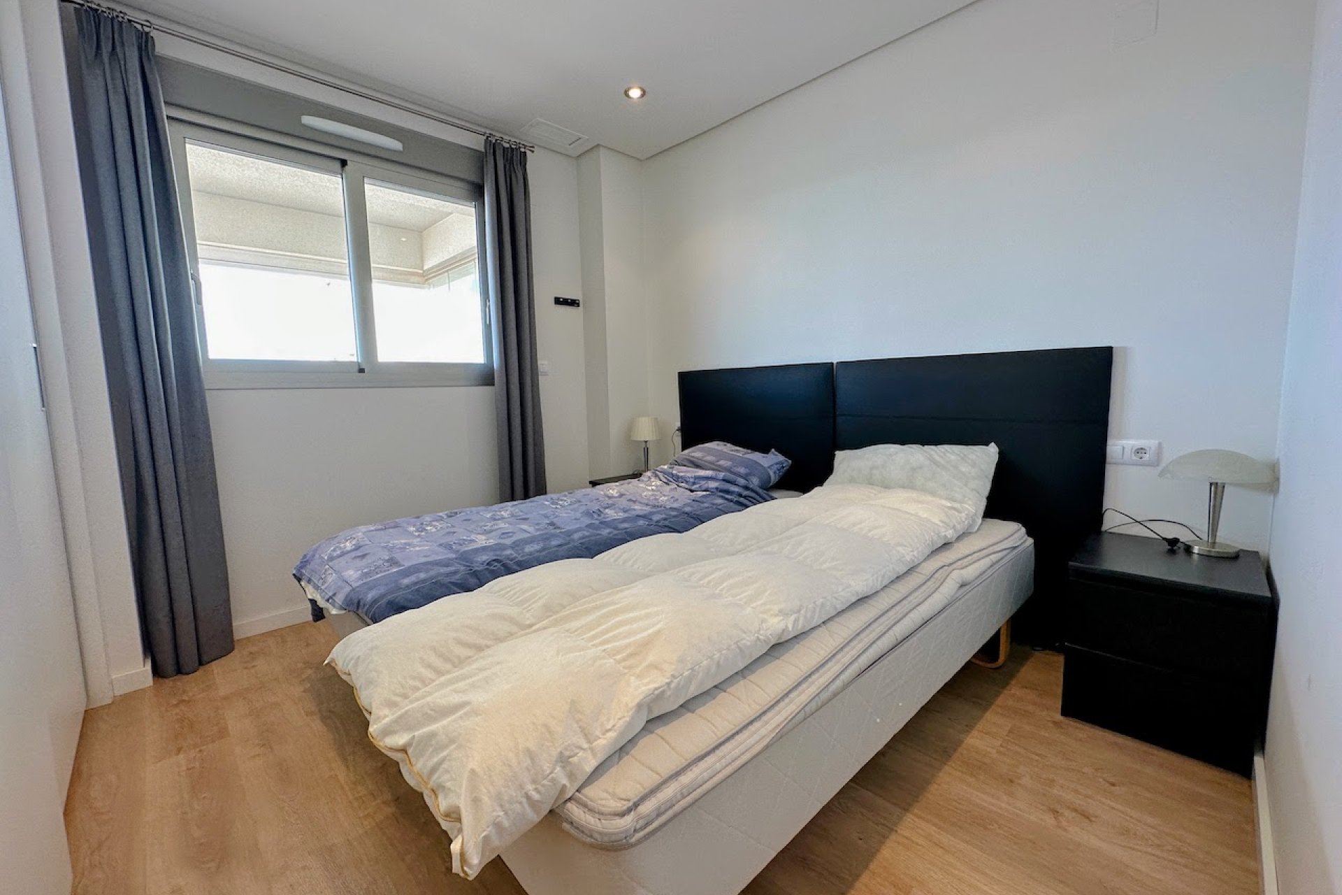 Wiederverkauf - Wohnung -
Orihuela Costa - La Zenia