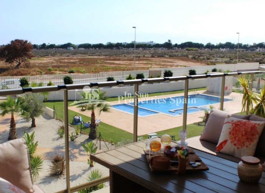 Wiederverkauf - Wohnung -
Orihuela Costa - Los Dolses