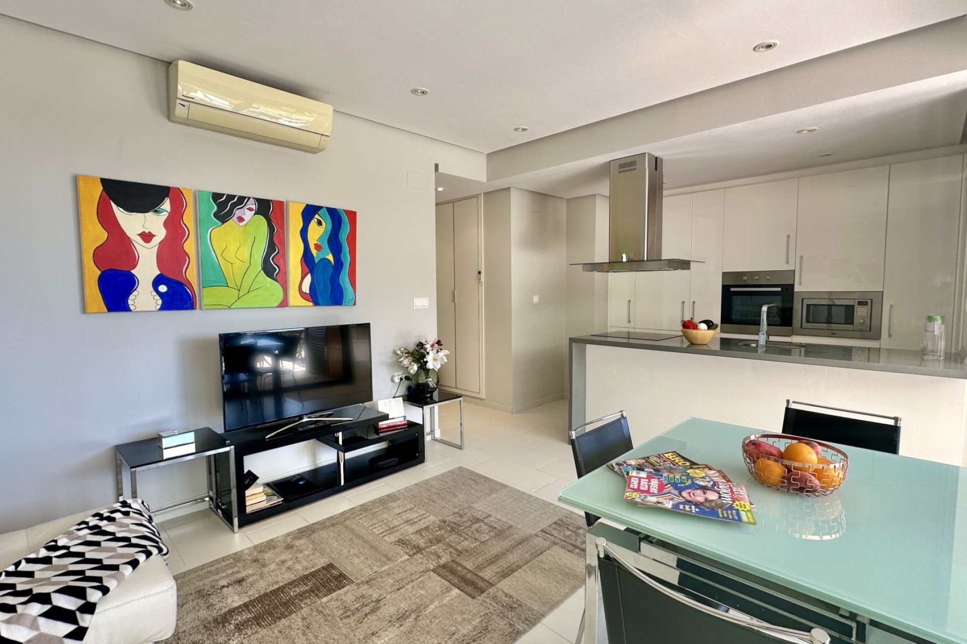 Wiederverkauf - Wohnung -
Orihuela Costa - Villamartin