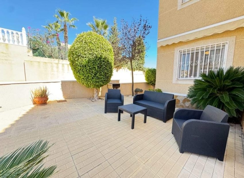 Wiederverkauf - Wohnung -
Orihuela Costa - Villamartin