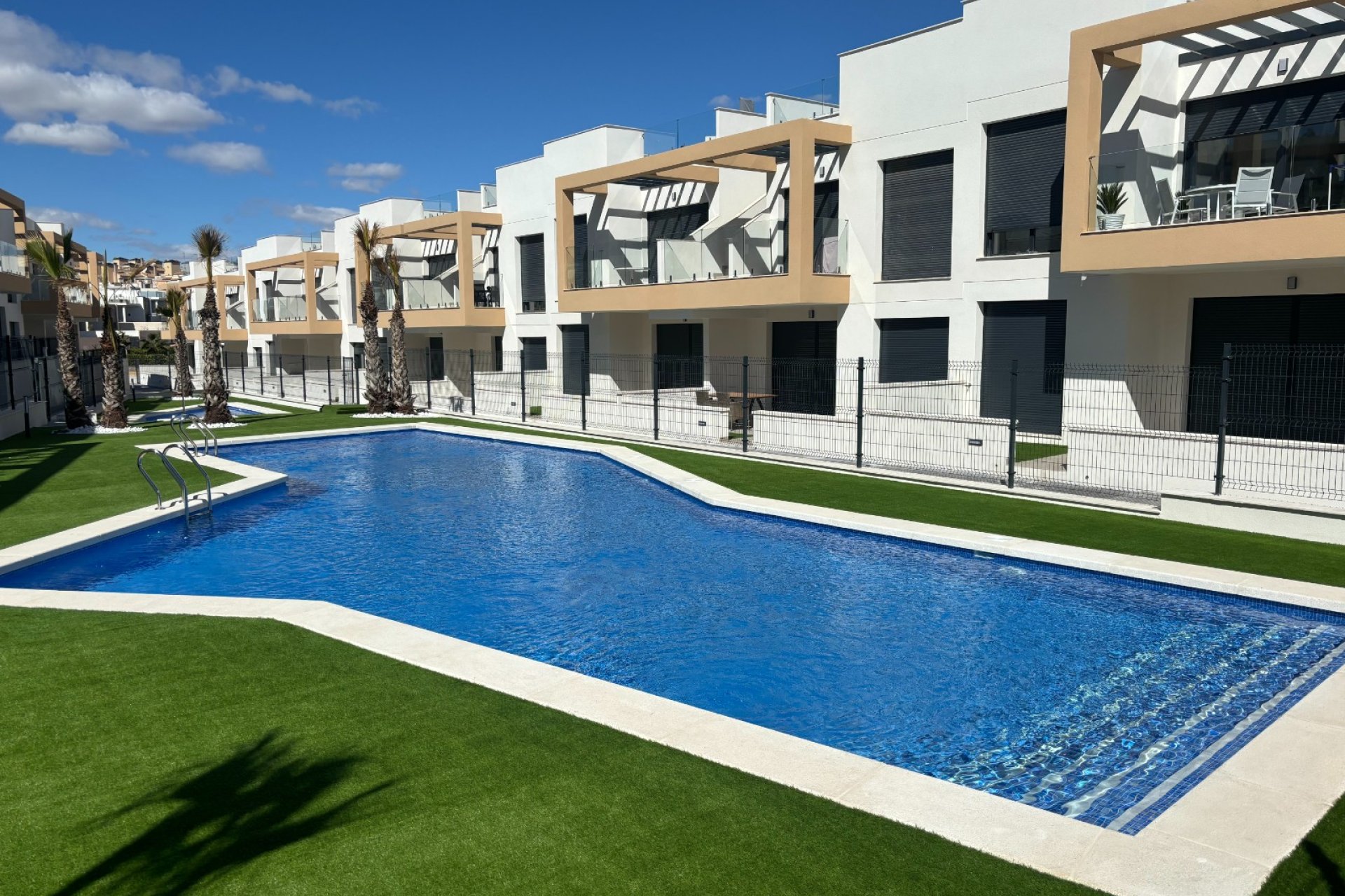 Wiederverkauf - Wohnung -
Orihuela Costa - Villamartin