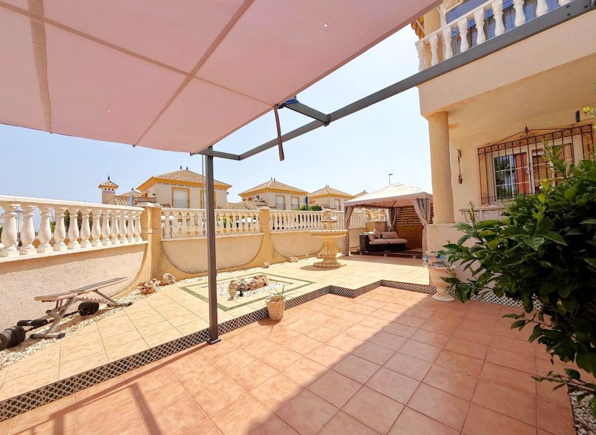 Wiederverkauf - Wohnung -
Orihuela Costa - Villamartin