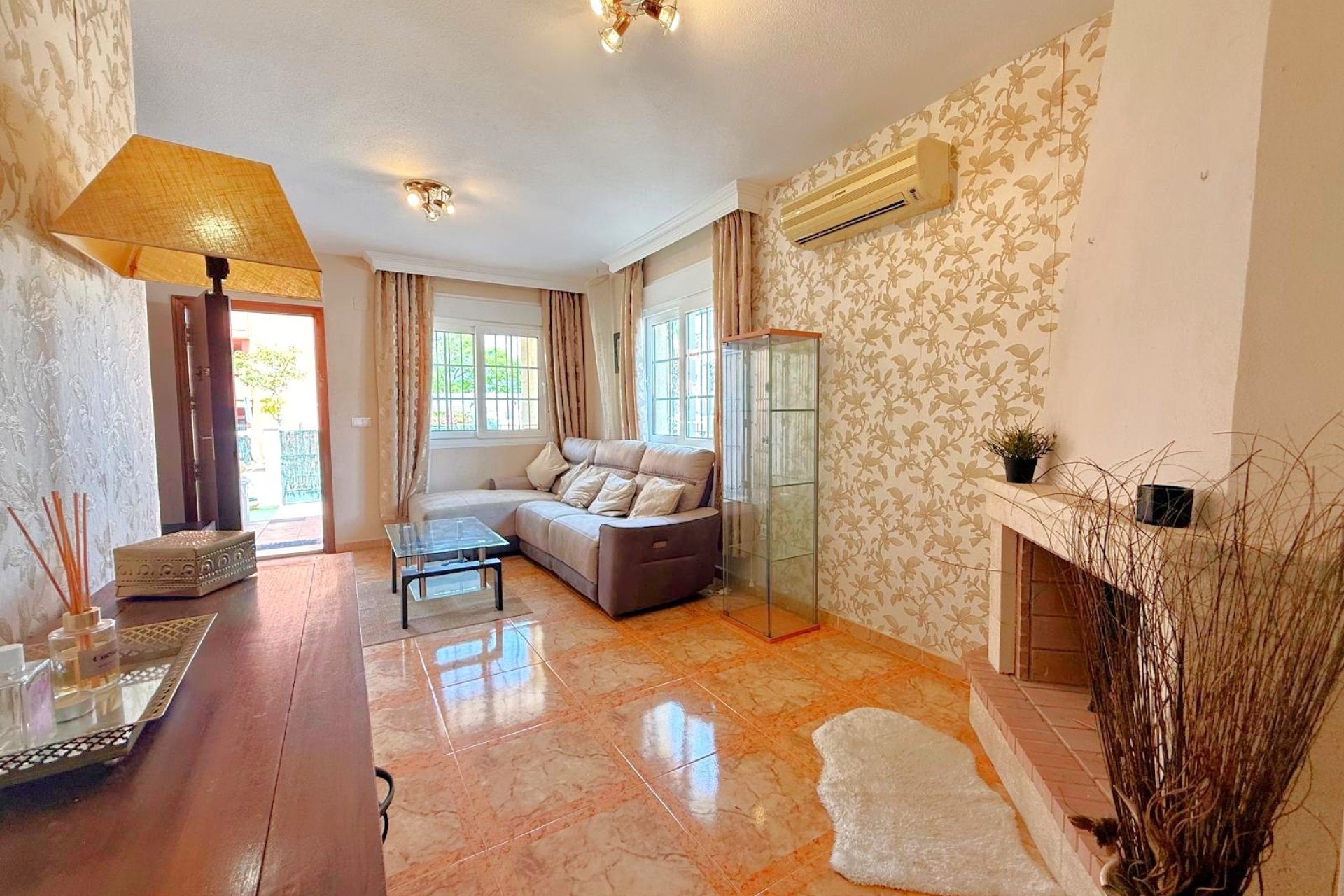 Wiederverkauf - Wohnung -
Orihuela Costa - Villamartin