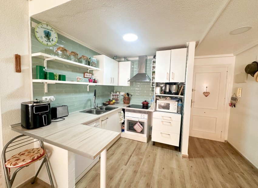Wiederverkauf - Wohnung -
Torrevieja - Centro