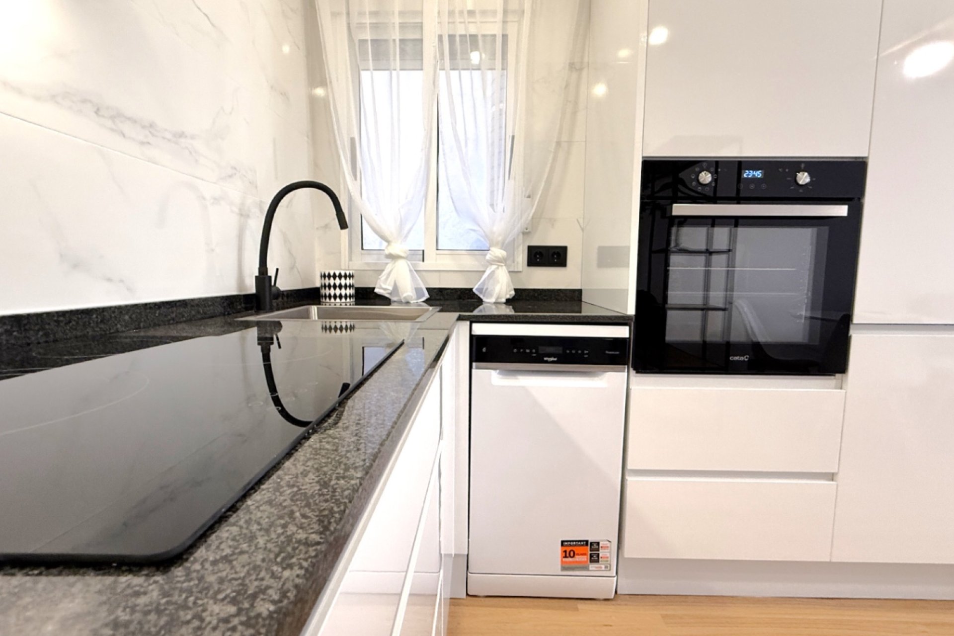 Wiederverkauf - Wohnung -
Torrevieja - Costa Blanca Sur