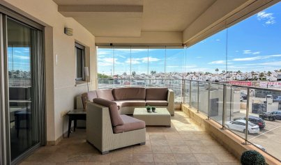 Wohnung - Wiederverkauf - Orihuela Costa - La Zenia