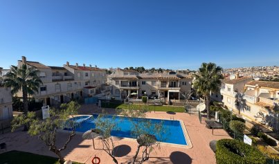 Wohnung - Wiederverkauf - Orihuela Costa - Villamartin