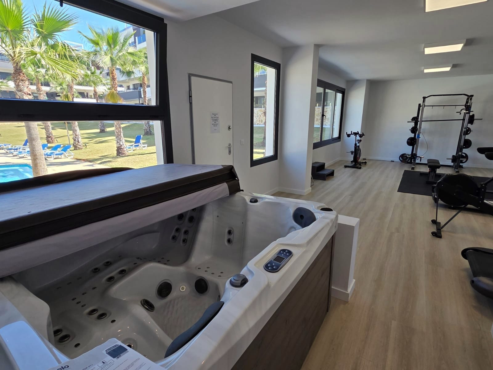 apartment en orihuela-costa · los-altos 299900€