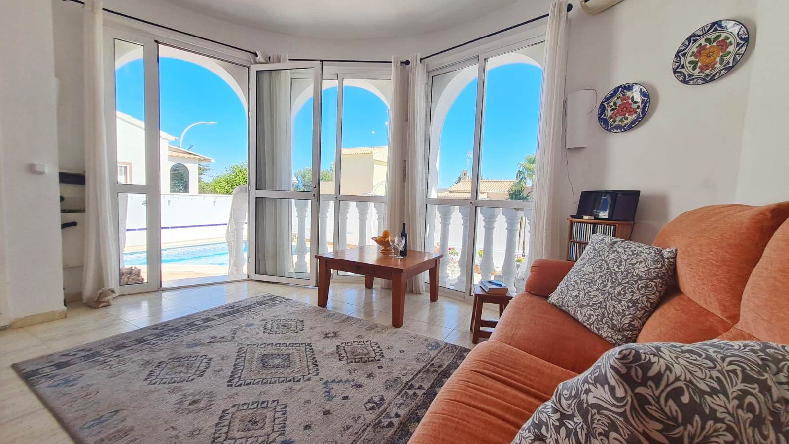 IS-89186: Villa for sale in Orihuela Costa