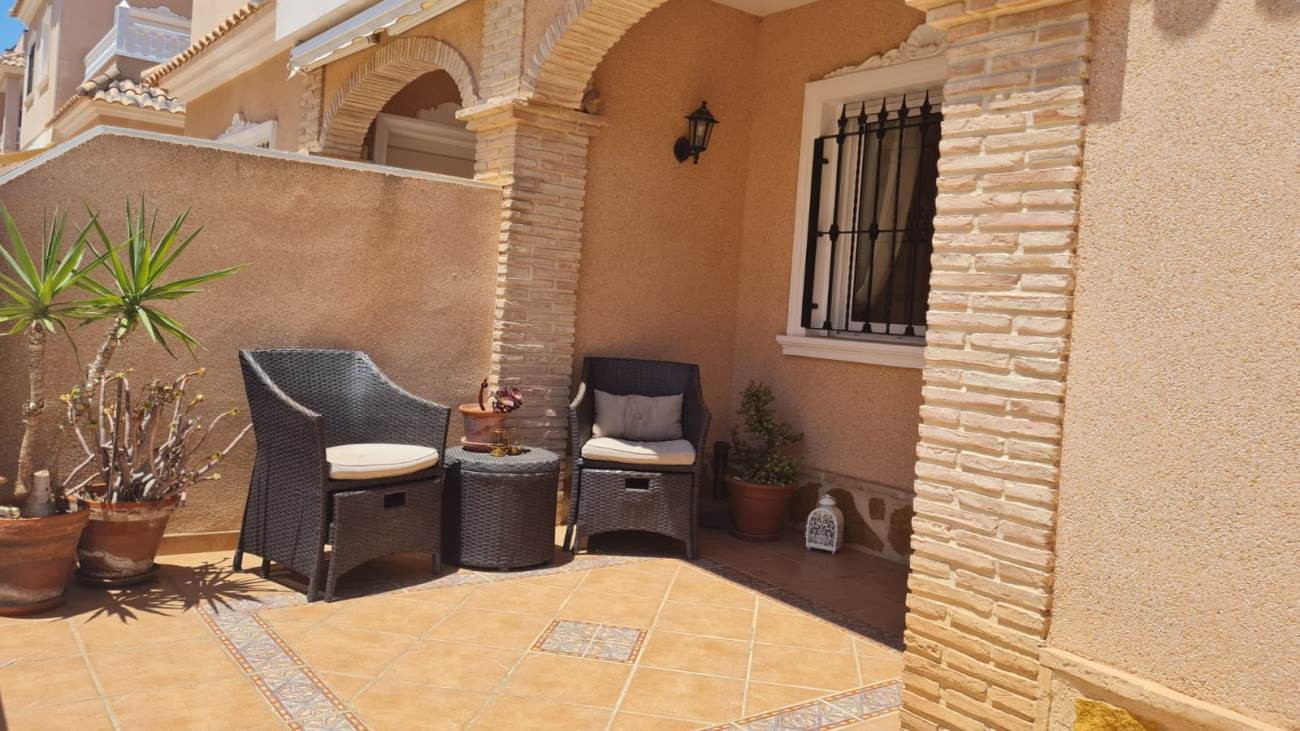 villas en orihuela-costa · los-dolses 255000€