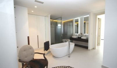 Nieuwbouw Woningen - Villa -
San Miguel de Salinas