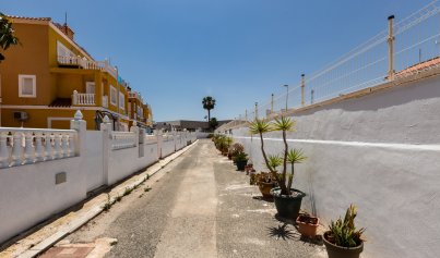 Resale - Townhouse -
La Zenia
