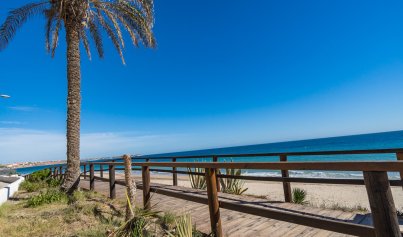 Resale - Apartment -
Mil Palmeras - Beach