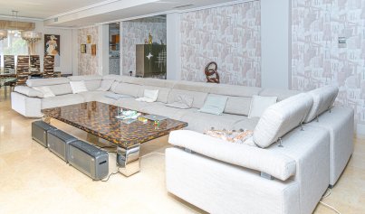 Herverkoop - Villa -
La Mata