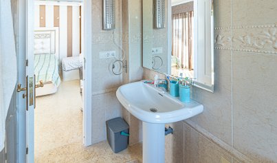 Herverkoop - Villa -
La Mata