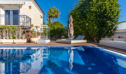 Herverkoop - Villa -
La Mata