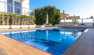 Herverkoop - Villa -
La Mata