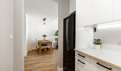 Wiederverkauf - Stadthaus -
Los Altos