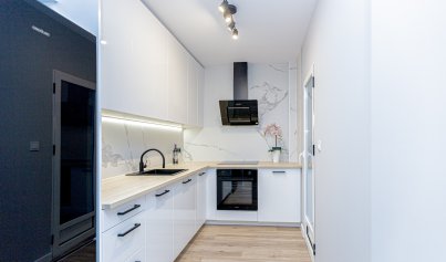 Wiederverkauf - Stadthaus -
Los Altos