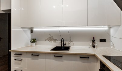 Wiederverkauf - Stadthaus -
Los Altos