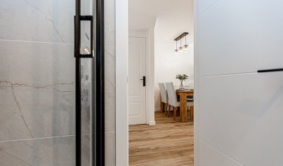 Wiederverkauf - Stadthaus -
Los Altos