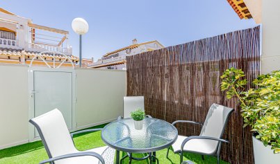 Wiederverkauf - Stadthaus -
Los Altos