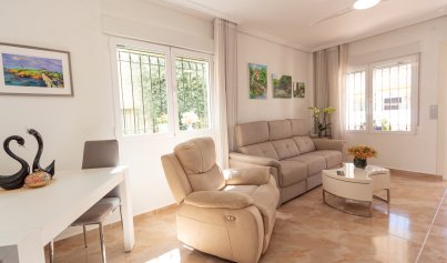 Resale - Villa -
La Zenia