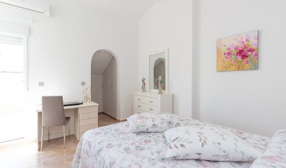 Resale - Villa -
La Zenia