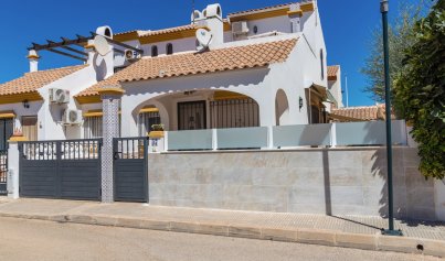 Resale - Villa -
La Zenia