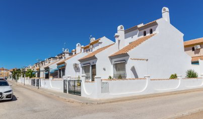 Resale - Villa -
La Zenia