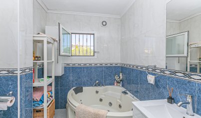 Herverkoop - Villa -
Campoamor - Campoamor Golf