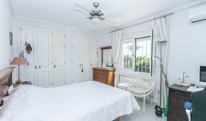 Herverkoop - Villa -
Campoamor - Campoamor Golf