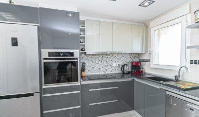 Resale - Apartment -
La Zenia - Beachside