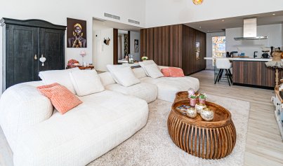 Resale - Villa -
La Finca Golf